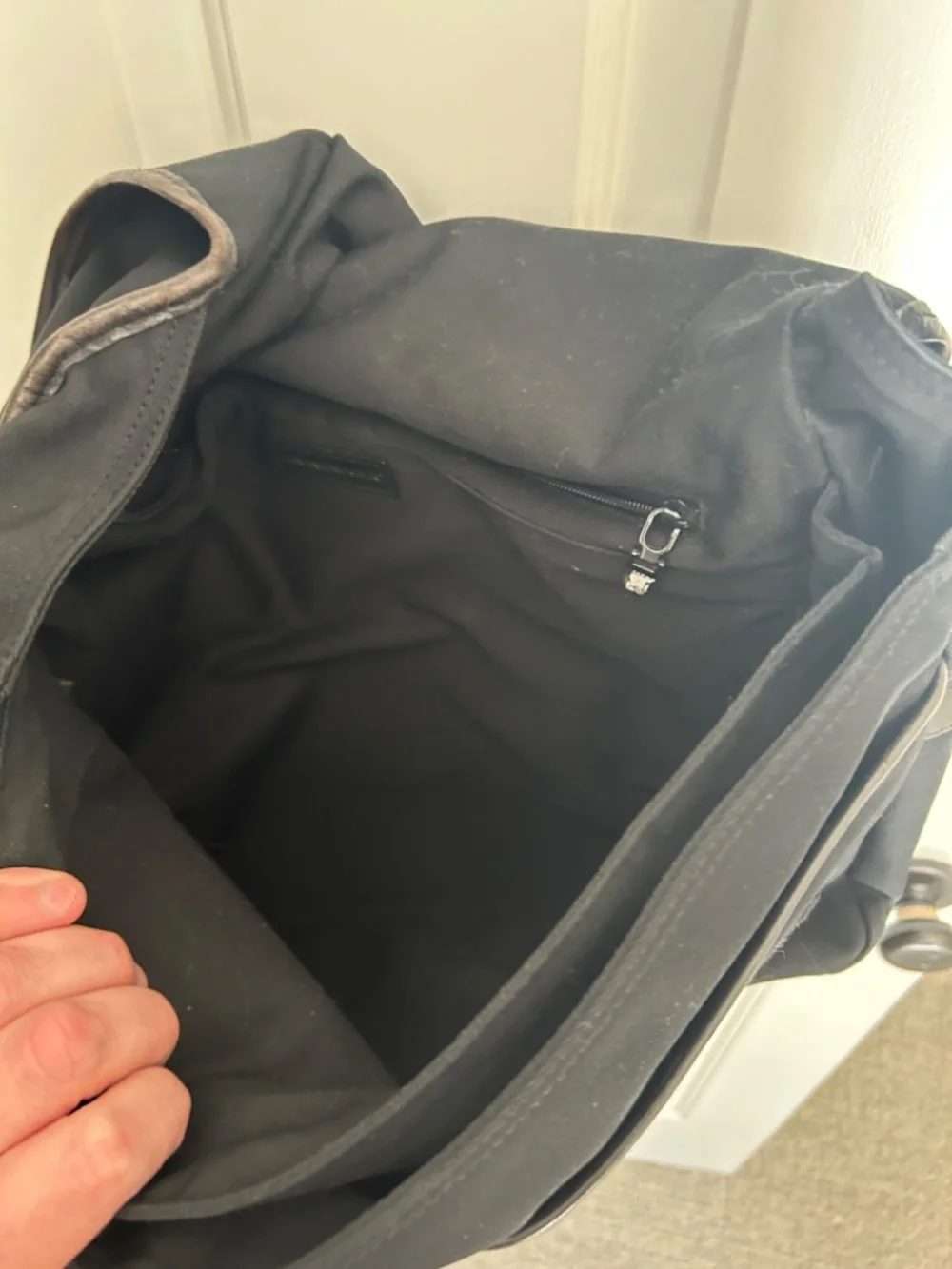 Banana Republic excellent velcro